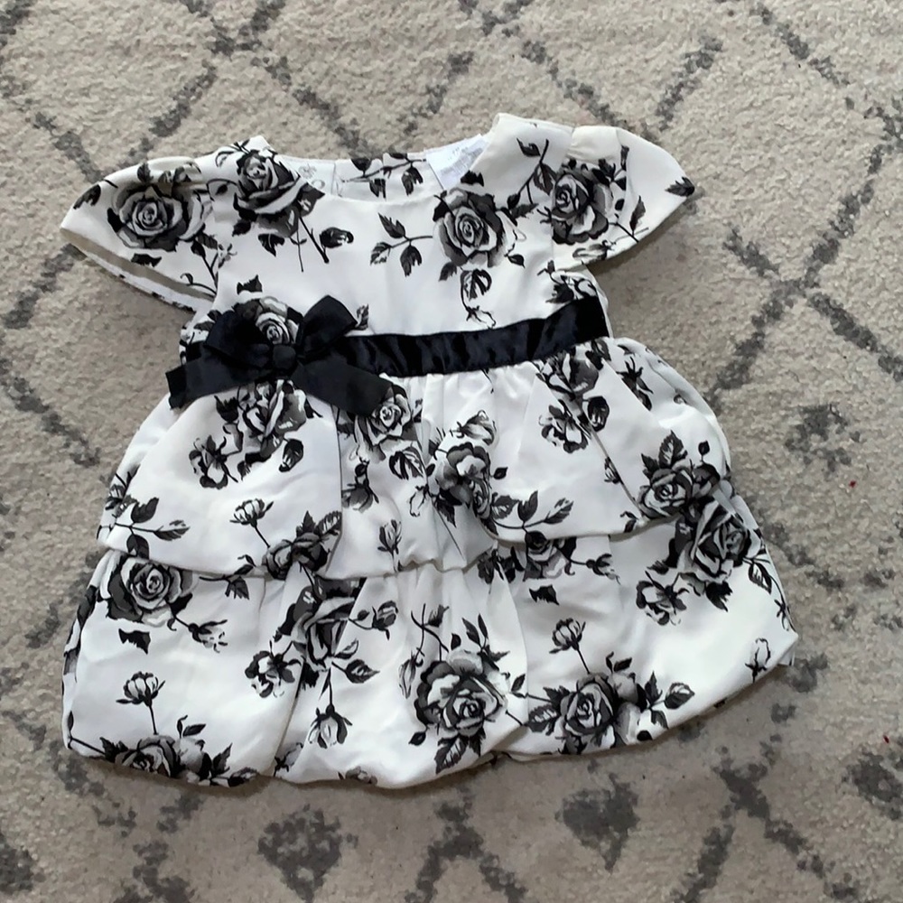 FAO baby girls dress size 6m